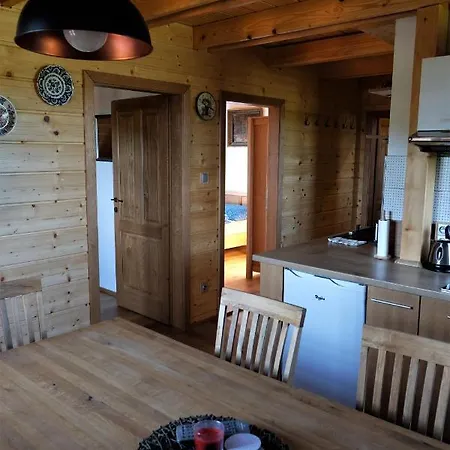 U Mistra Vichra Lägenhet